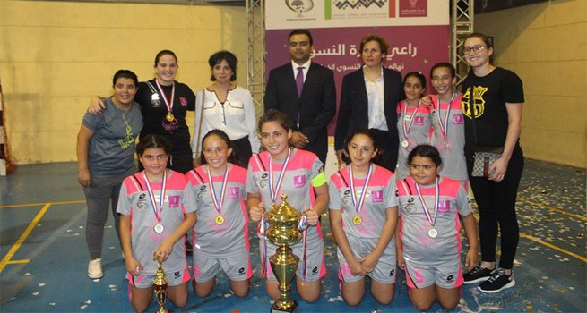 فريق ديار النسوي يتوج بطلاً للدوري النسوي الخماسي لكرة القدم